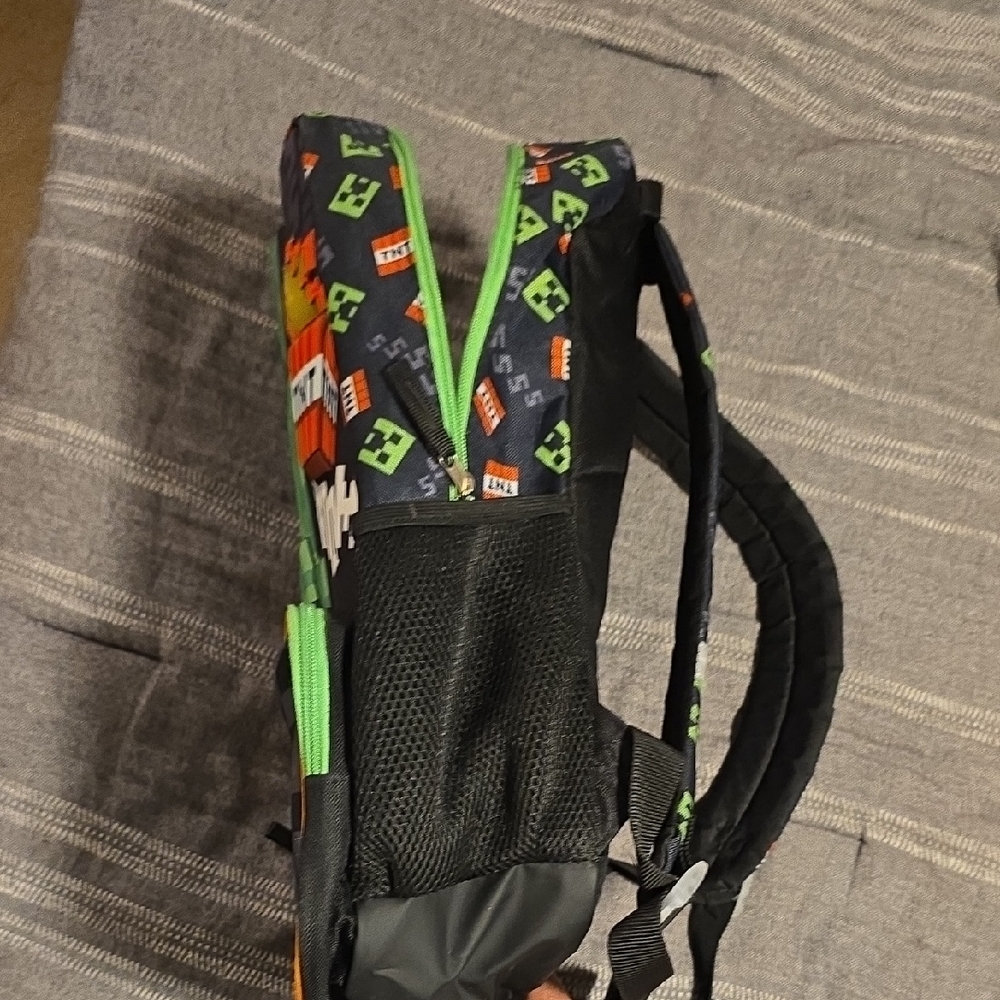 Minecraft Light Up Creeper Backpack - image 5